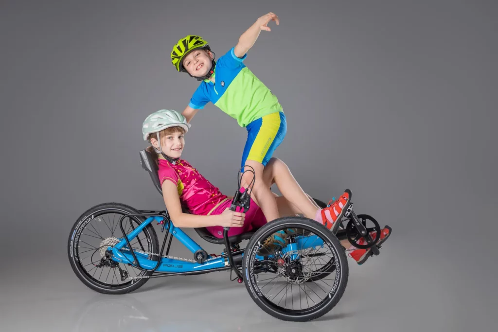 sportovní tříkolka pro hendikepované cyklisty