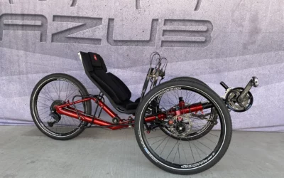 Na asfalt i šotolinu: AZUB T-Tris AR je všestranná ležatá tříkolka