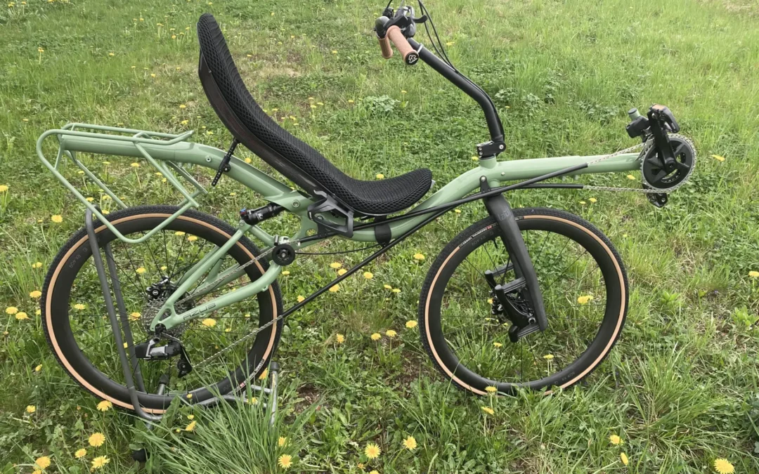 gravel-style recumbent bike from AZUB – the MAX 700